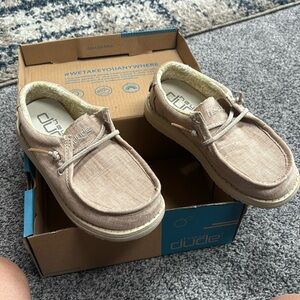 NWOT Hey Dude toddler size10